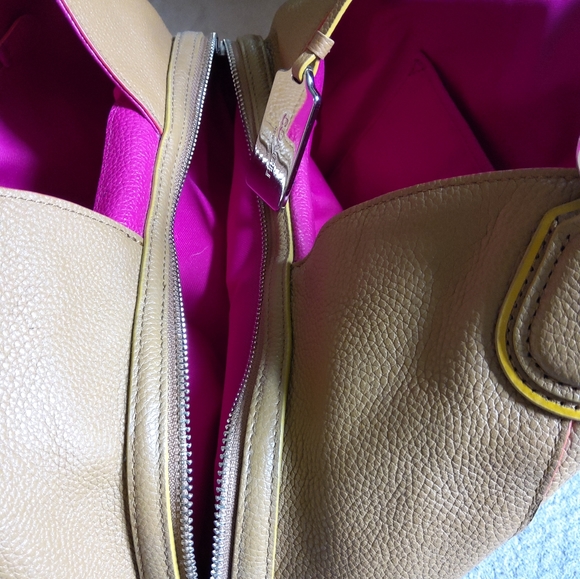 Coach bag, Excellent Condition - Picture 8 of 14